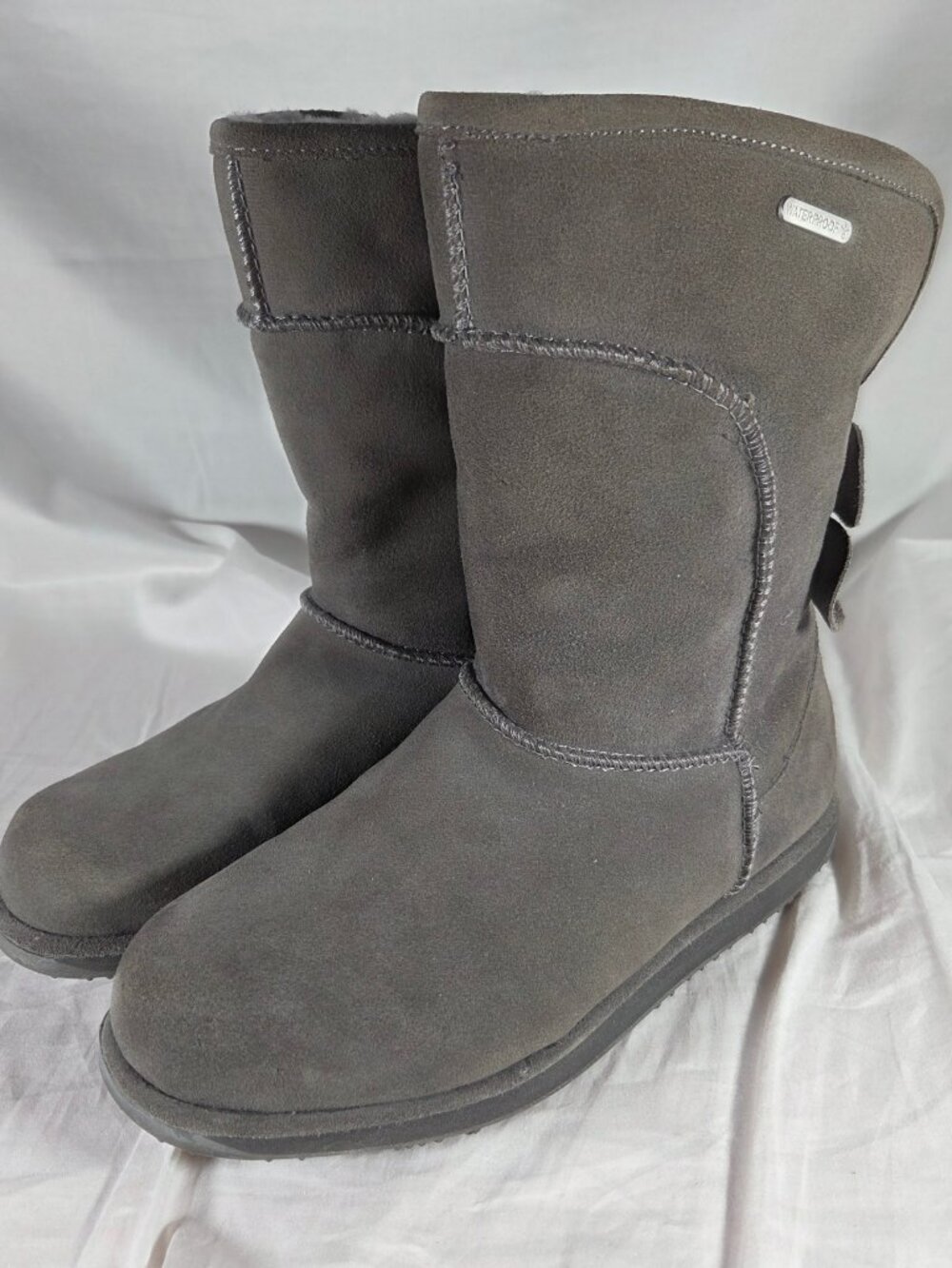 EMU Australia Dark Gray Waterproof Suede Shearling Button Winter Boots Size 8